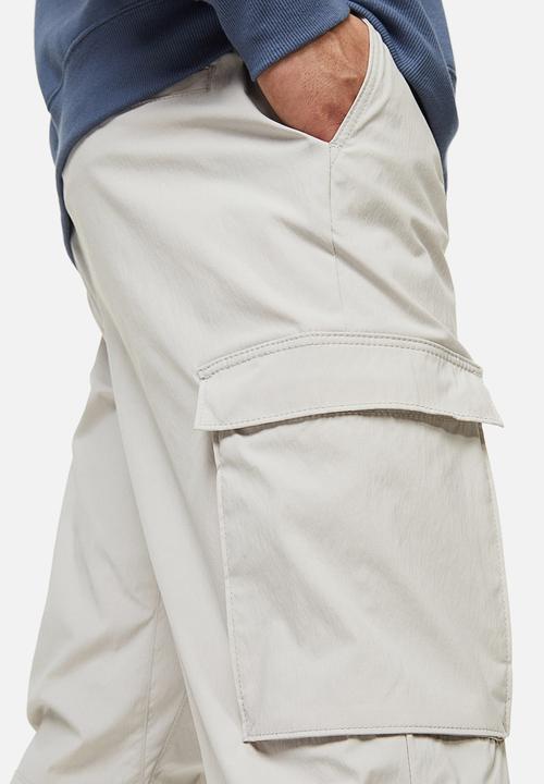 H&M - Nylon cargo joggers - light grey