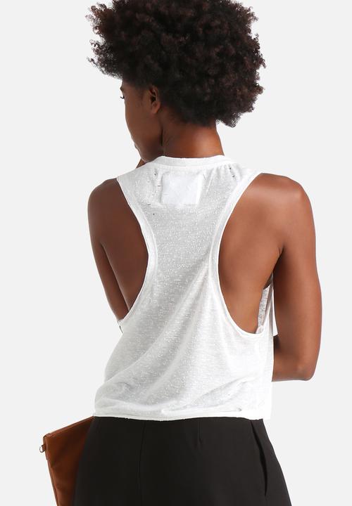 Vero Moda - Lily Raw Crop Tank
