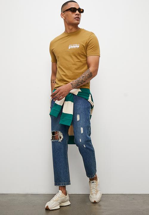 STYLE REPUBLIC - Josh SR logo graphic tee - mid brown