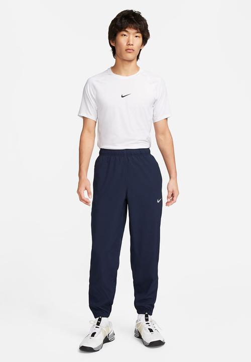Nike - Dri-FIT Form tapered versatile pants - blue 
