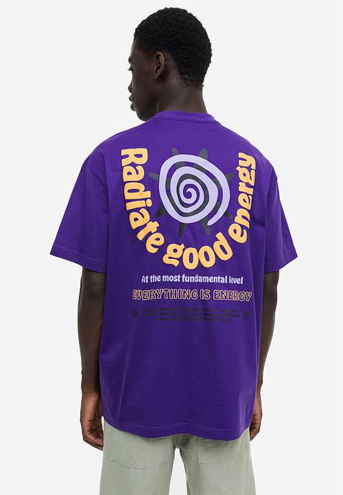 H&M - Relaxed fit printed T-shirt - purple/radiate good energy 