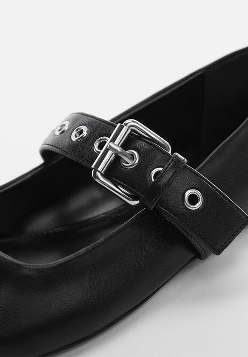 MANGO - Pellie buckle detail pump - black