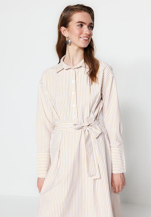 Trendyol - Modest striped shirt dress - beige