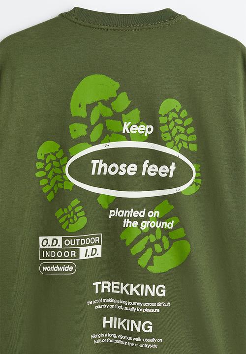 H&M - Relaxed fit printed T-shirt - khaki green/shoe print