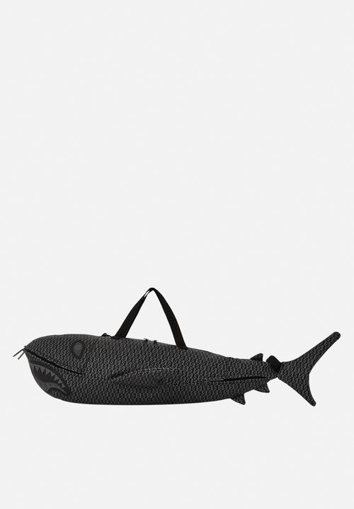 Sprayground - Split infinity check shark-shaped-duffle - black