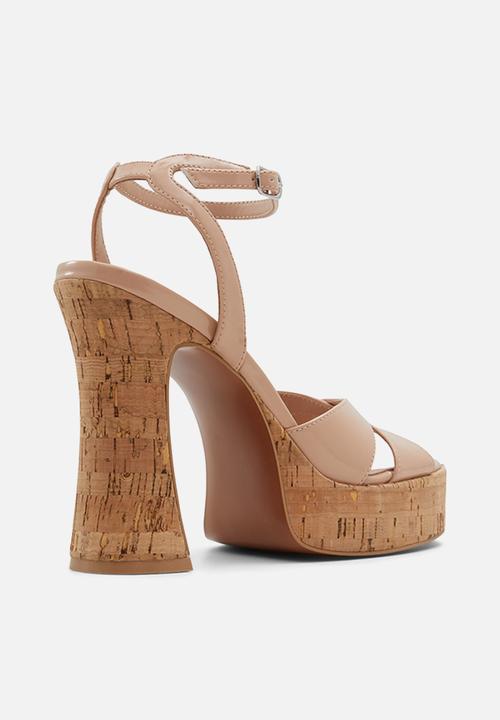 Call It Spring - Kenndrah platform heel - other beige