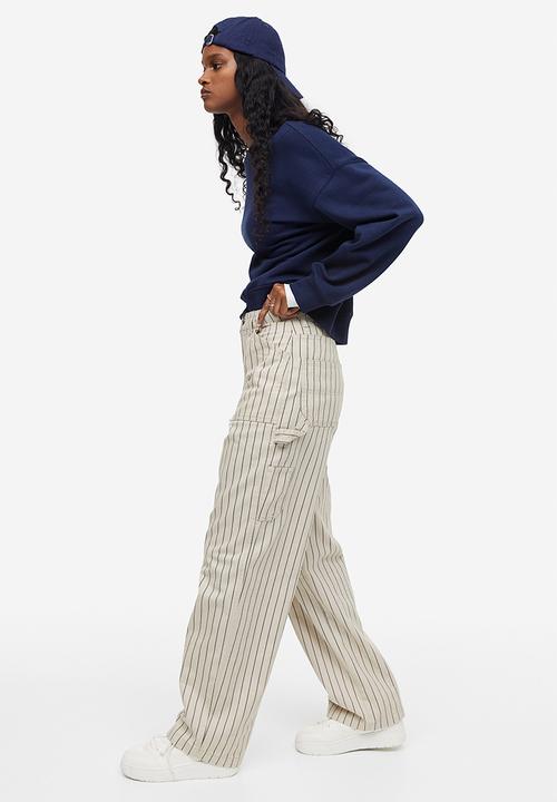 H&M - Twill cargo trousers - light beige/pinstriped 