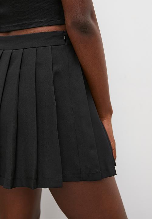 Blake - Mini with chain detail - black