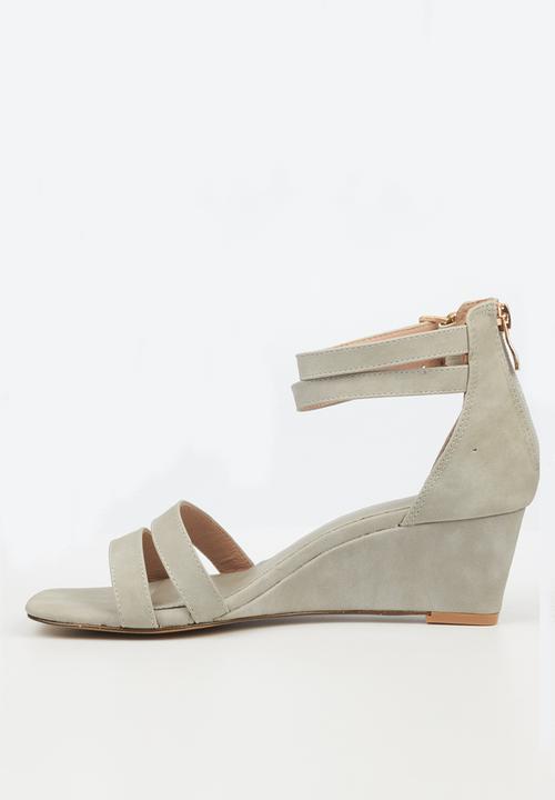 Butterfly Feet - Marla 1 wedge heel - grey