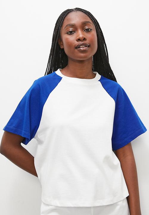 Blake - Jogger short & raglan tee - ecru & blue