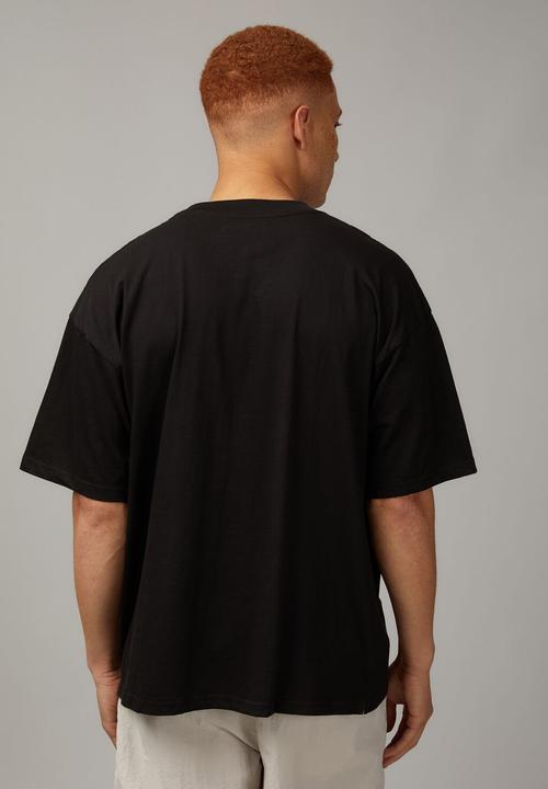 Factorie - Box fit unified t-shirt - black / nyc streets