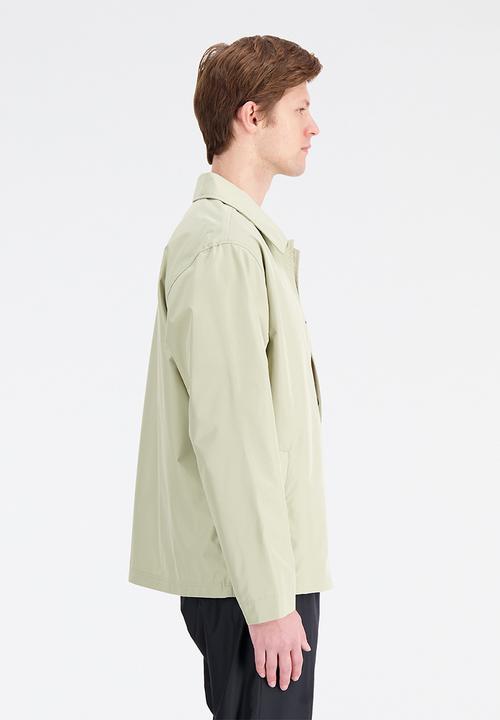 New Balance  - NB essentials coaches jacket - fatigue green