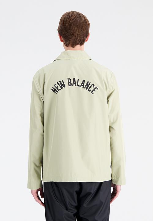 New Balance  - NB essentials coaches jacket - fatigue green