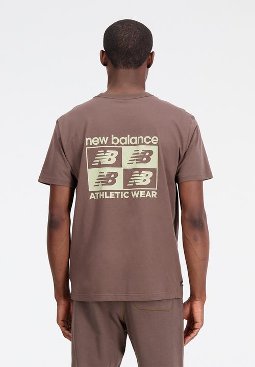 New Balance  - Nb essentials graphic tee - dark mushroom