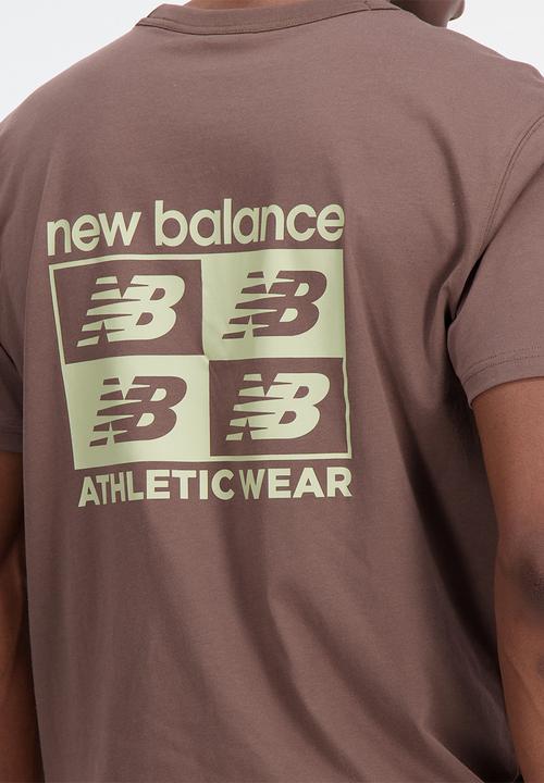 New Balance  - Nb essentials graphic tee - dark mushroom