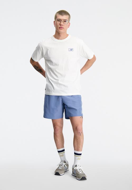 New Balance  - Nb essentials graphic tee - white