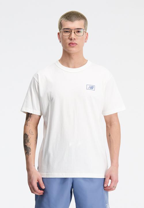 New Balance  - Nb essentials graphic tee - white