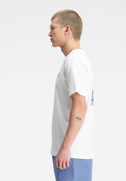 New Balance  - Nb essentials graphic tee - white