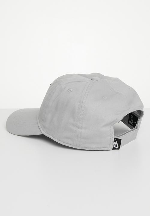 Nike - Nan futura patch curve brim ca - light smoke grey