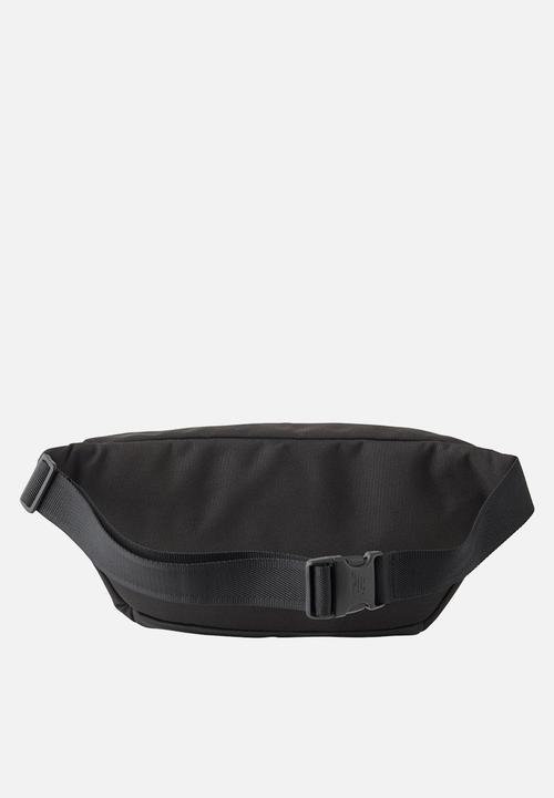 New Balance  - Xl bum bag - black/white print