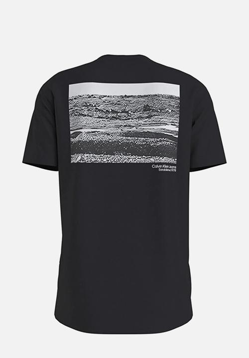 Calvin Klein - Landscape box back graphic tee - black