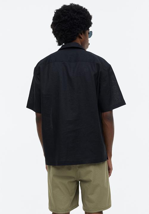 H&M - Regular fit cotton shorts - green