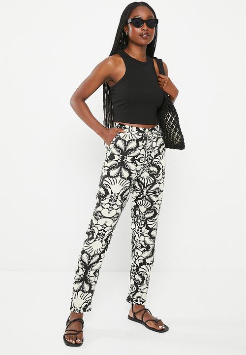 Me&B - The ultimate tapered leg linen pant - wallpaper print