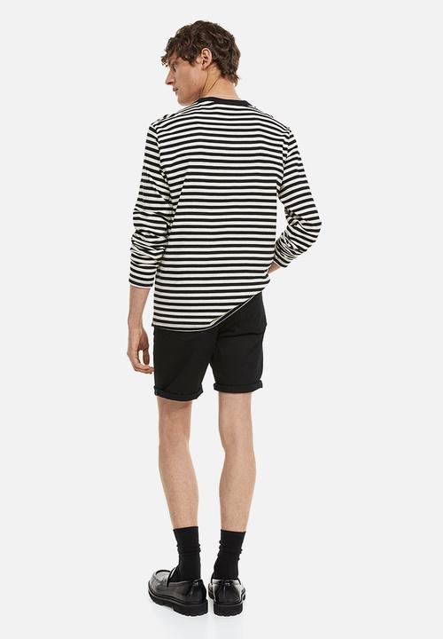 H&M - Slim fit cotton twill shorts - black