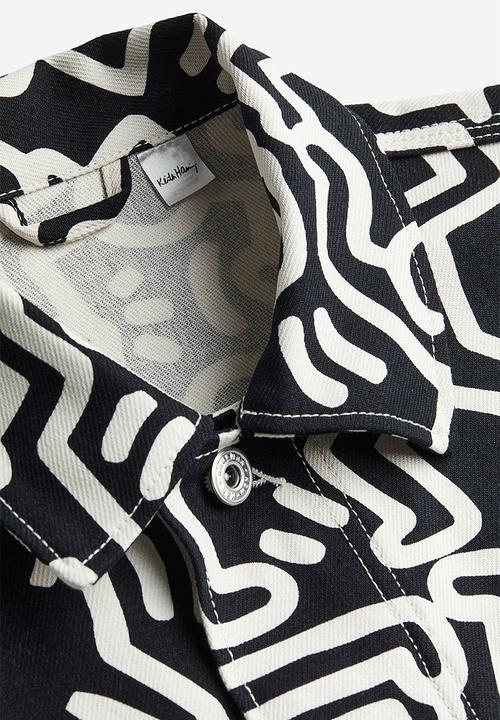 H&M - Water-repellent coach jacket - white & black