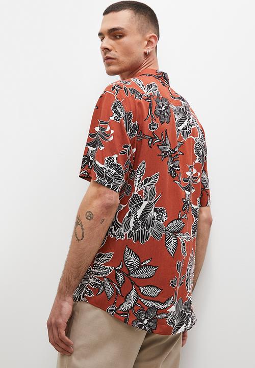 Superbalist - Ethnic floral print short sleeve viscose shirt - multi