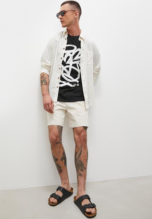 Superbalist - Heart circle graphic tee - black