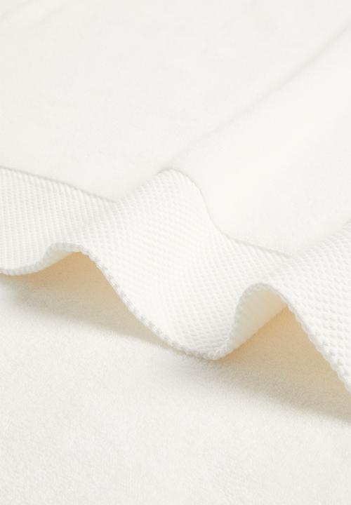 Hertex Haus - Luxor bath towel - snow