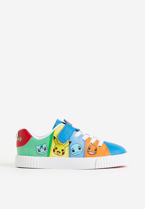 H&M - Printed trainers - bright blue/pokémon
