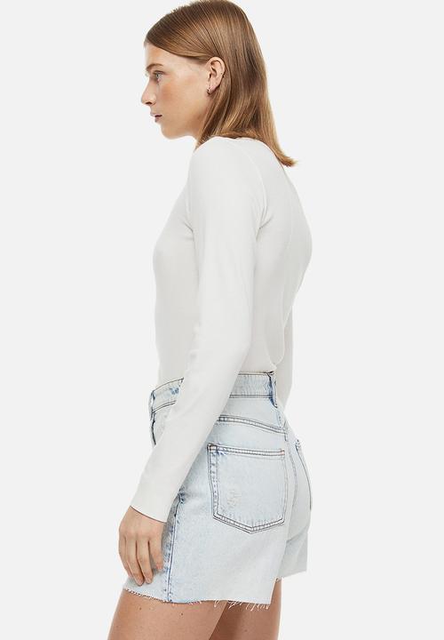 H&M - High waist denim shorts - light denim blue 