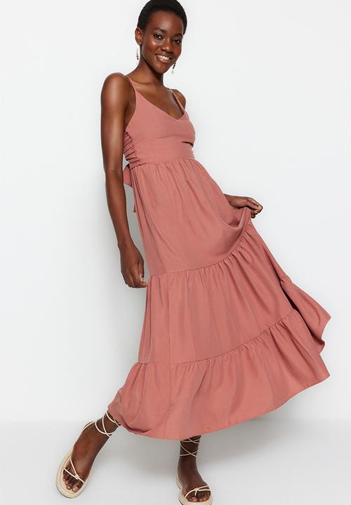 Trendyol - Strappy tiered dress - rose