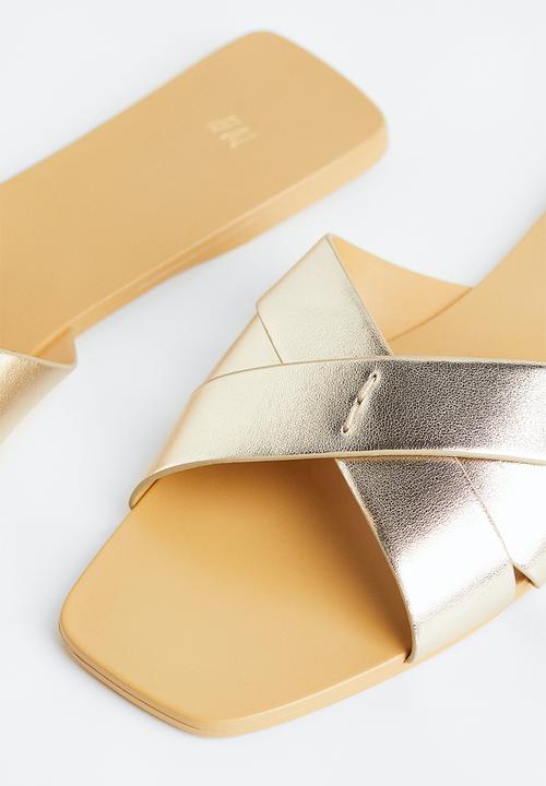 H&M - Slides - gold