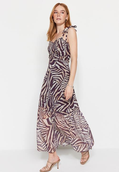 Trendyol - Geo a-line maxi dress - brown