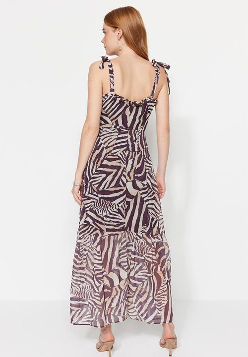 Trendyol - Geo a-line maxi dress - brown