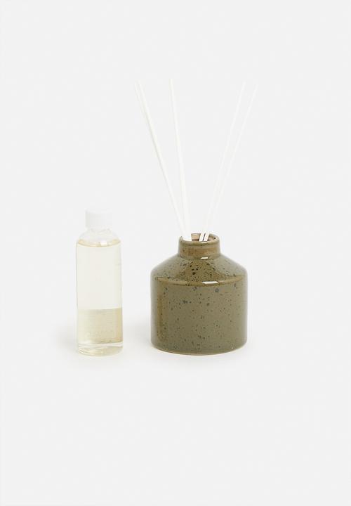 H&S - Ceramic vase diffuser - green / amber moss