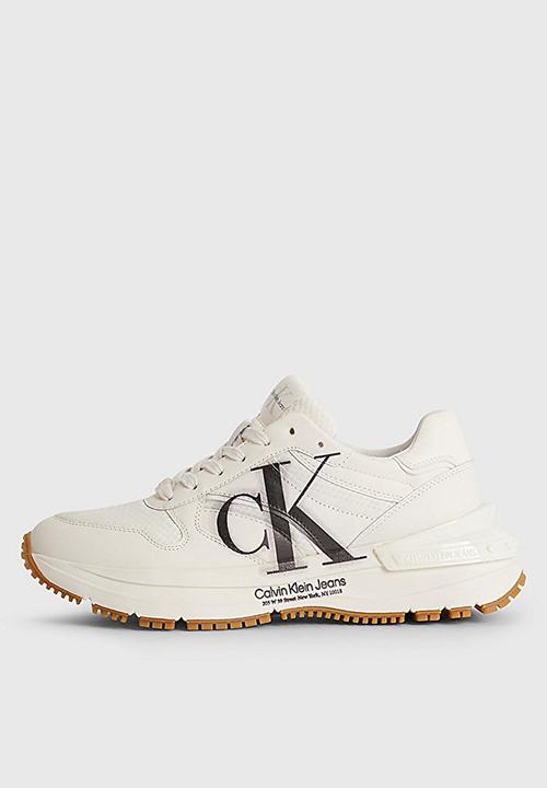 Calvin Klein - Chunky runner over brand 