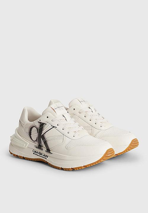 Calvin Klein - Chunky runner over brand 