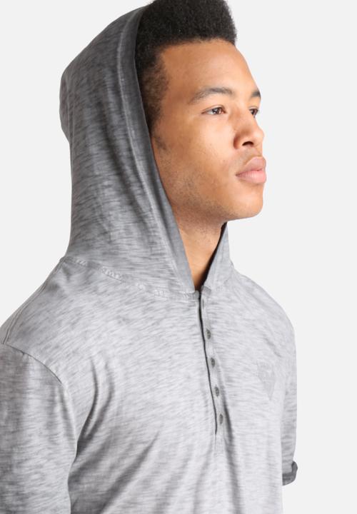 GUESS - Becklin Henley