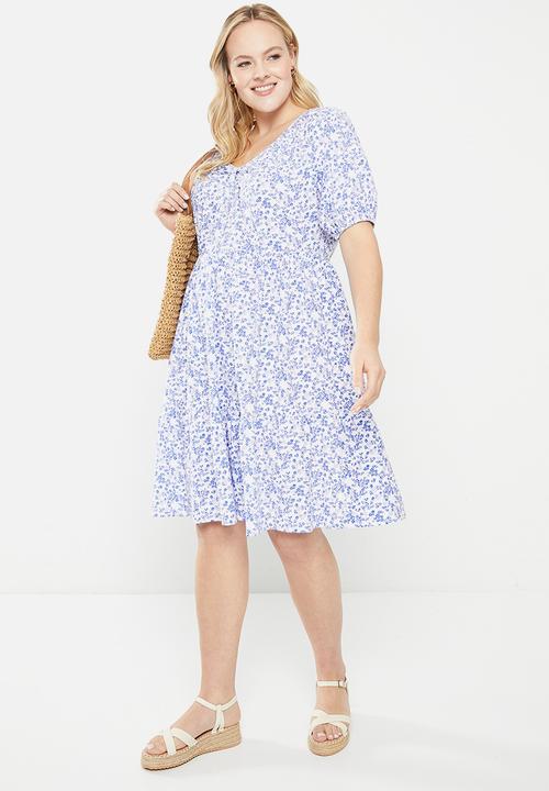 Trendyol - Plus floral balloon sleeve dress - blue