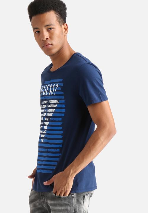 GUESS - Triangle T-shirt