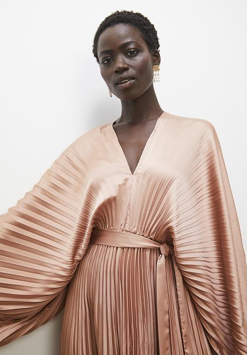 edit - Pleated dolman sleeve maxi dress - neutral