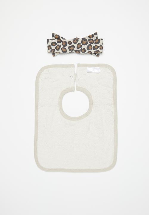 Cotton On - Bundle square bib and bow tie headband - rainy day / leo leopard