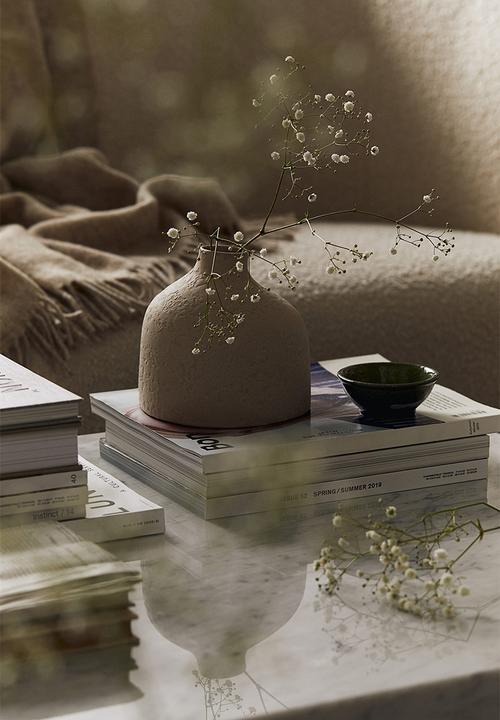 H&M - Small terracotta vase - light beige