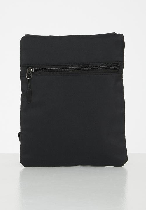 Superbalist - Jamal flightbag - black