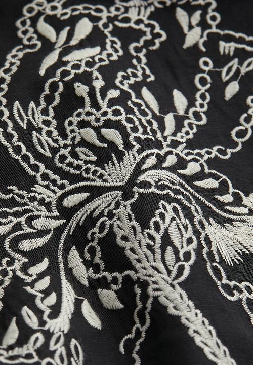 H&M - Short embroidered kaftan dress - black/paisley-patterned