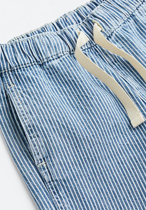 H&M - Loose fit joggers - light denim blue/striped 